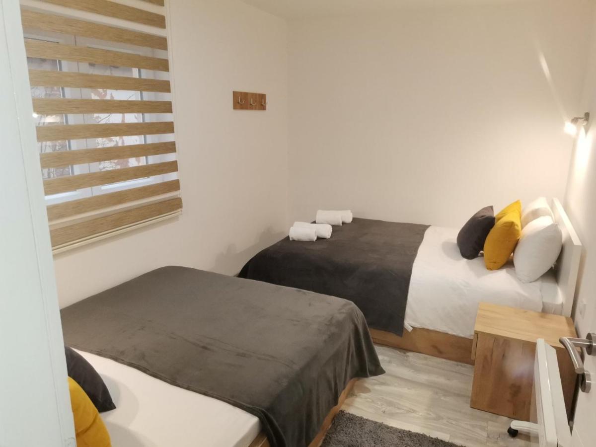 Vila Vrh Crni Vrh Bagian luar foto