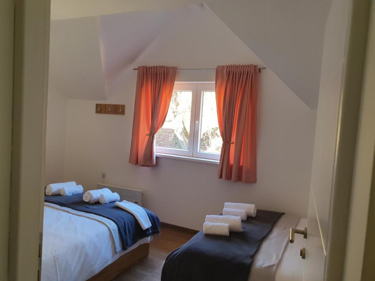 Vila Vrh Crni Vrh Bagian luar foto