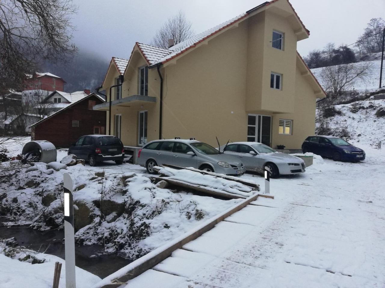 Vila Vrh Crni Vrh Bagian luar foto